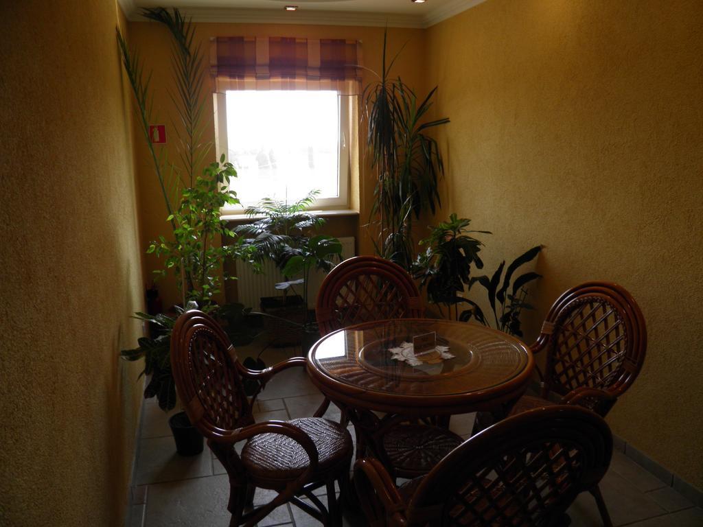 Magnat Hotel Mukacheve Exterior photo