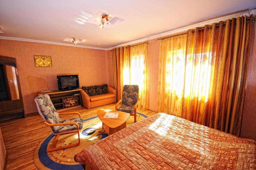 Magnat Hotel Mukacheve Room photo